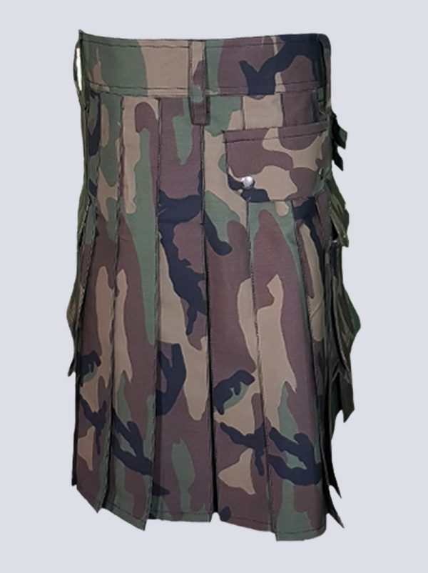 MENS WOODLAND CAMO TACTICAL KILT WITH STUDDED APRON - Image 3