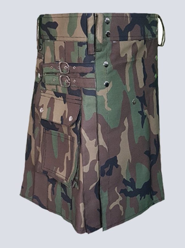 MENS WOODLAND CAMO TACTICAL KILT WITH STUDDED APRON - Image 2